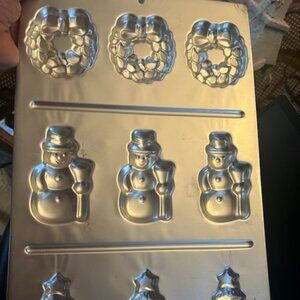 Vintage 5 Wilton Chocolate molds